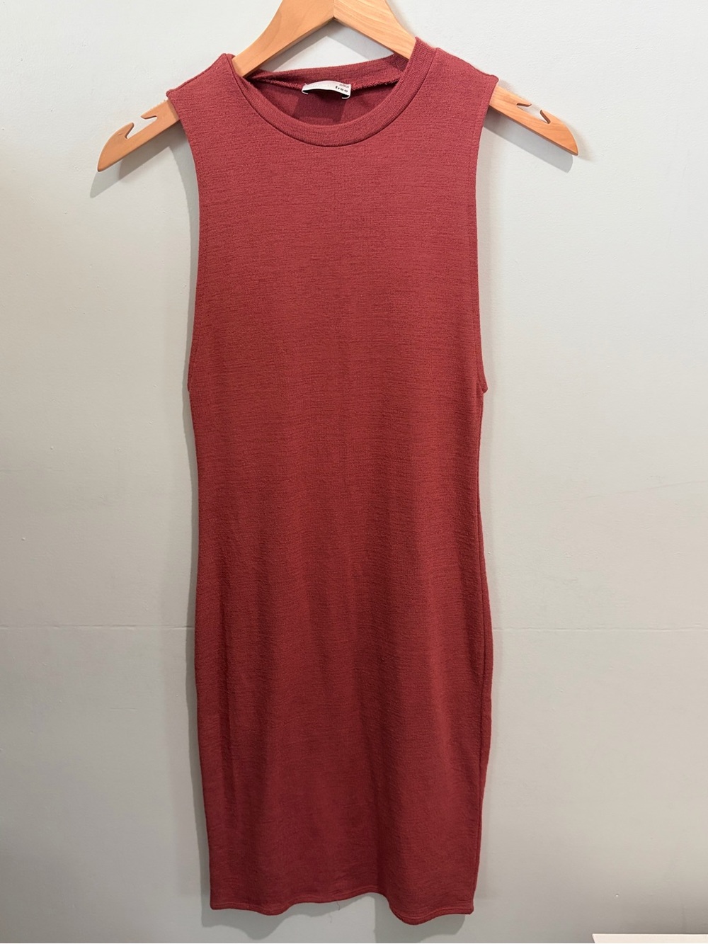Aritzia Wilfred Free Textured Knit Crew Neck Bodycon Dress XXS Rose